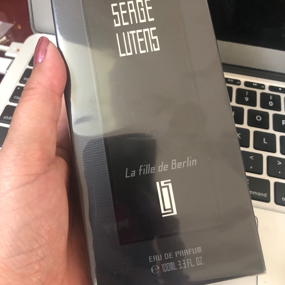 Serge Lutens Fille du Berlin 3.3 oz large size NIB - Picture 2 of 4